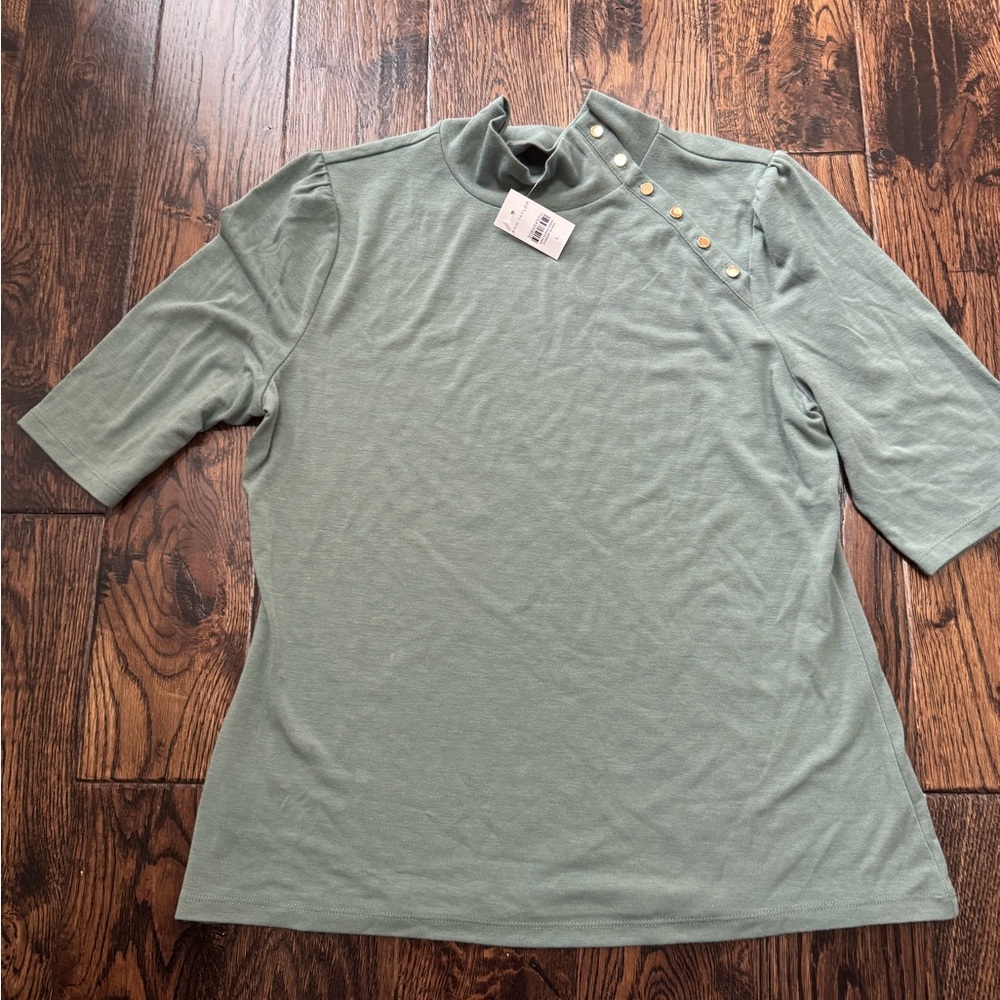 Elegant Green Button-Detail Top